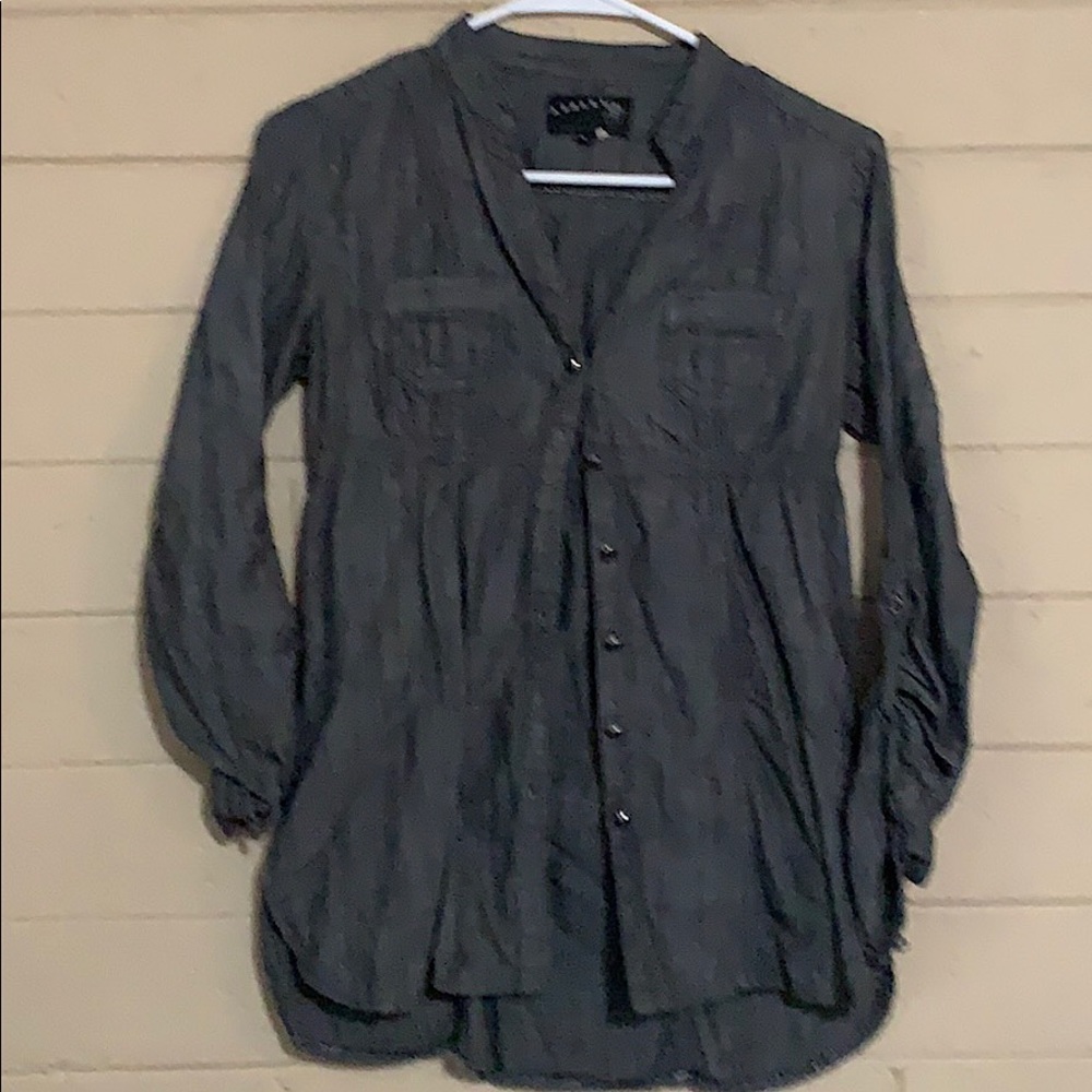 Small casual long sleeve blouse